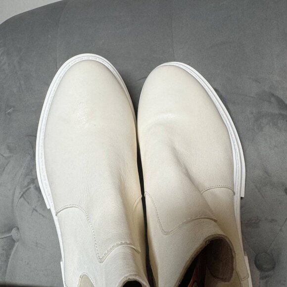 Free People Lola Lugged Sole Chalk Chelsea Boot Size 38/8‎ - Picture 11 of 13